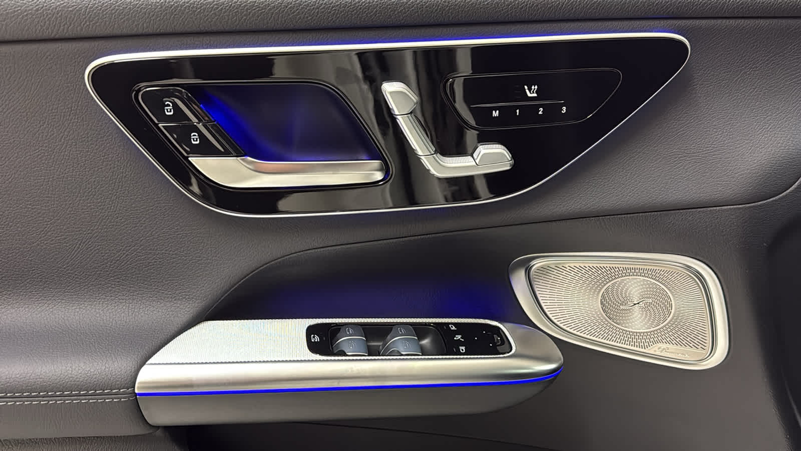 Thumbnail: 2026 Mercedes-Benz GLC - 18