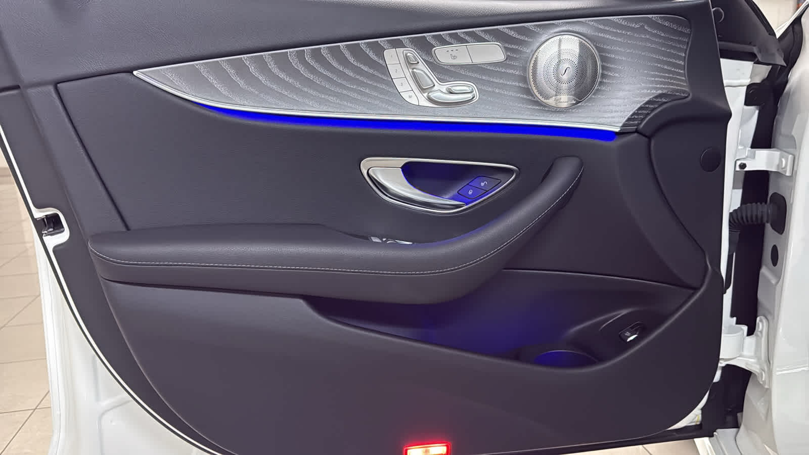 Thumbnail: 2023 Mercedes-Benz E-Class - 13