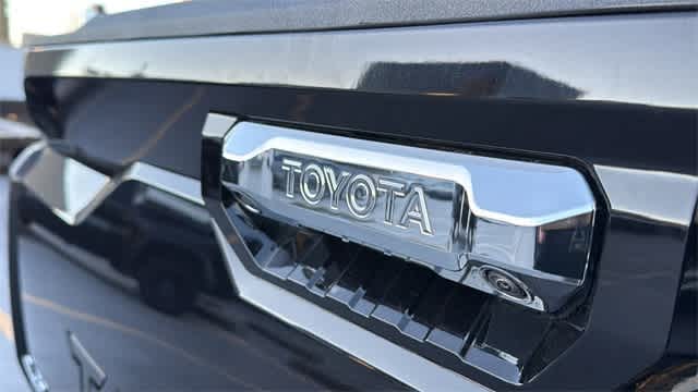 Thumbnail: 2024 Toyota Tundra - 9