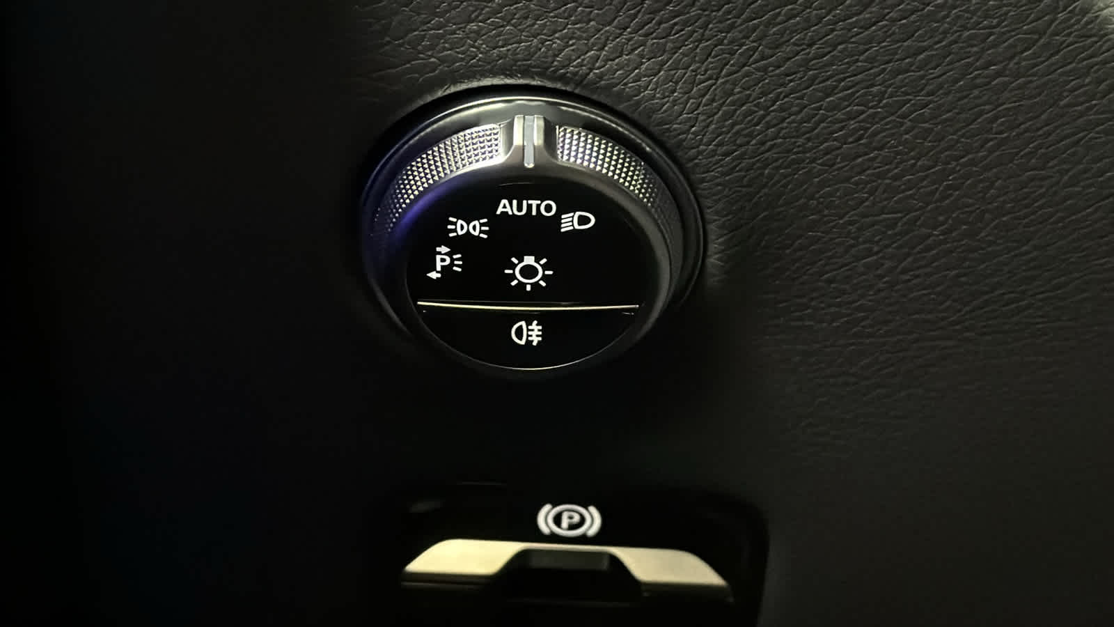 Thumbnail: 2026 Mercedes-Benz GLC - 19