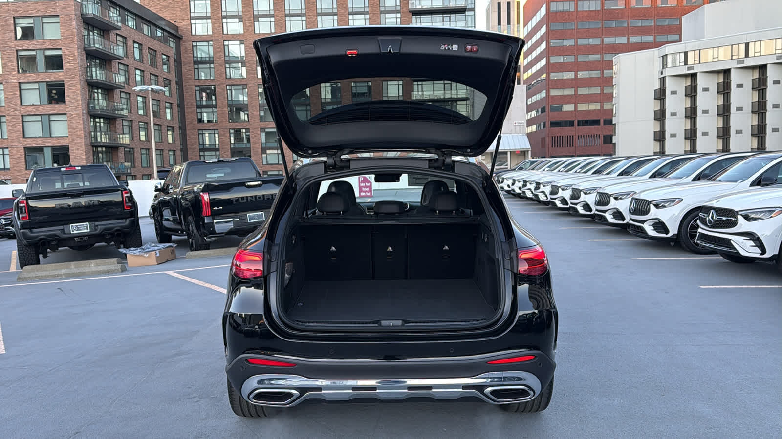 Thumbnail: 2026 Mercedes-Benz GLC - 8