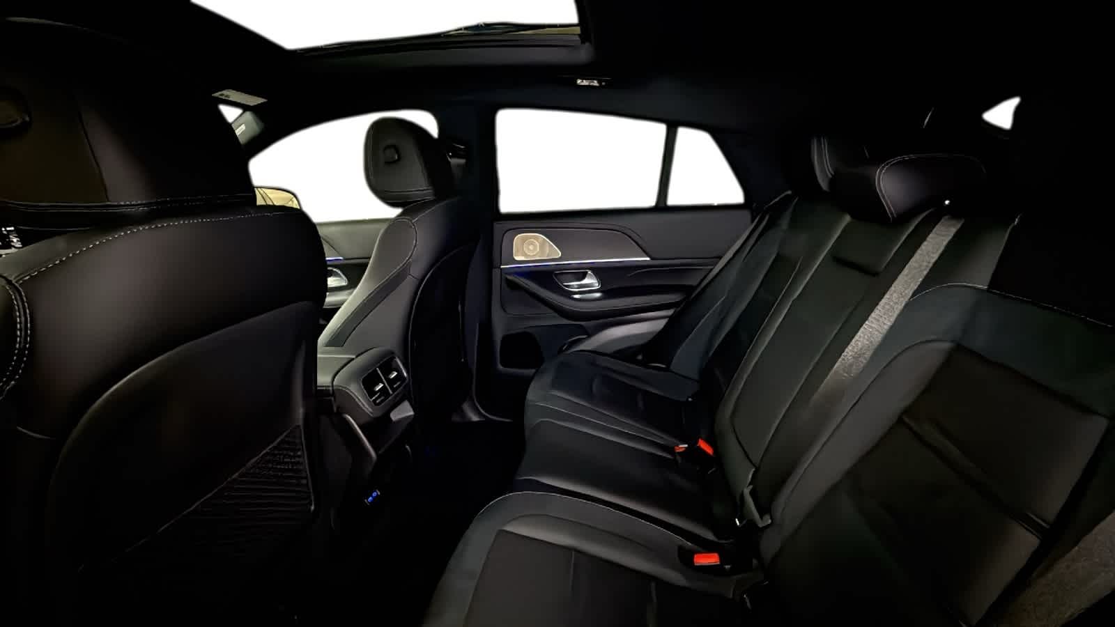 Thumbnail: 2026 Mercedes-Benz GLE - 5