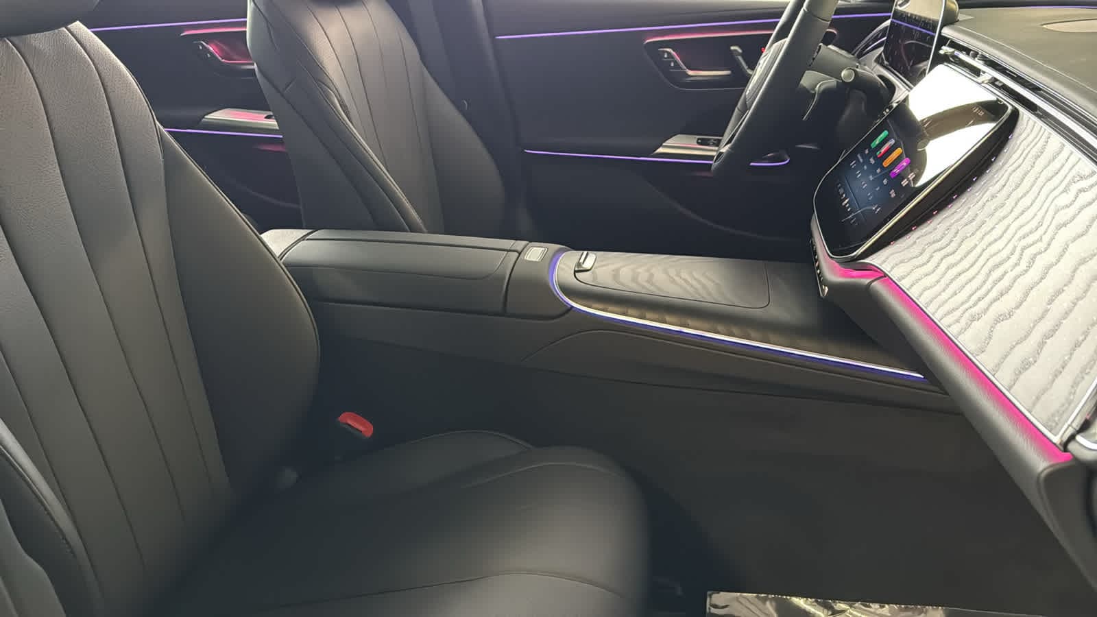 Thumbnail: 2026 Mercedes-Benz E-Class - 36