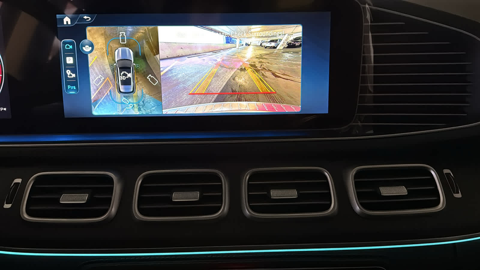 Thumbnail: 2026 Mercedes-Benz GLE - 22