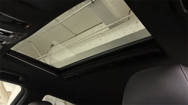 Thumbnail: 2016 Mercedes-Benz GLE - 27