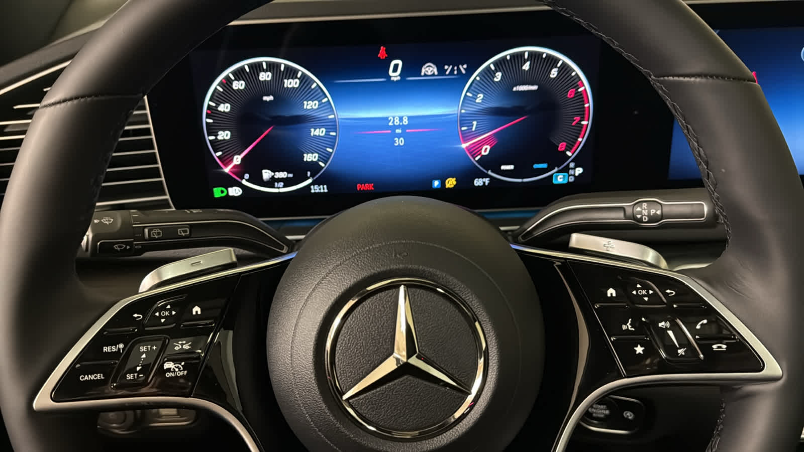 Thumbnail: 2026 Mercedes-Benz GLE - 18