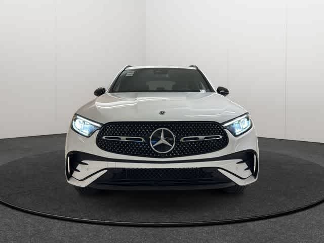 Thumbnail: 2026 Mercedes-Benz GLC - 2