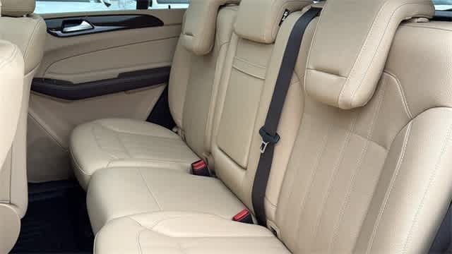 Thumbnail: 2017 Mercedes-Benz GLE - 28