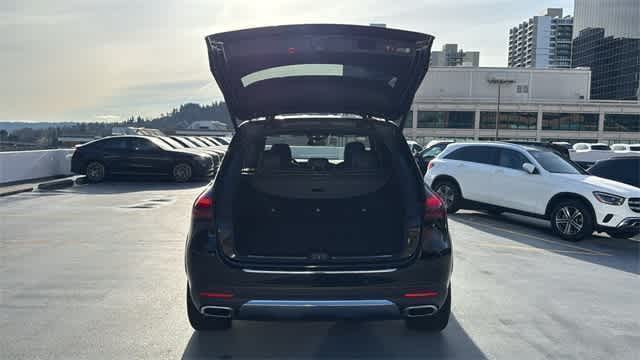 Thumbnail: 2025 Mercedes-Benz GLE - 23