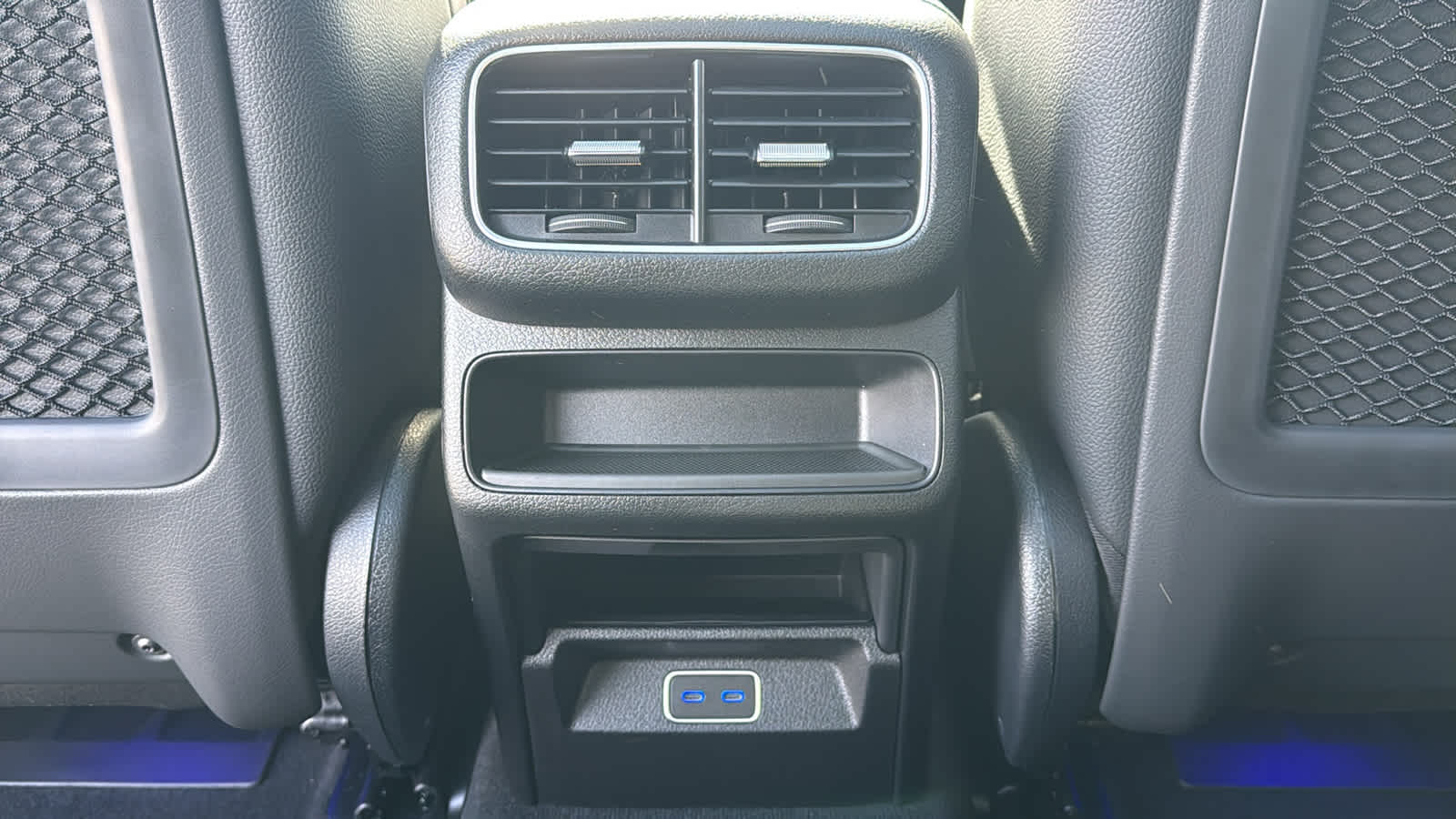 Thumbnail: 2026 Mercedes-Benz GLE - 31