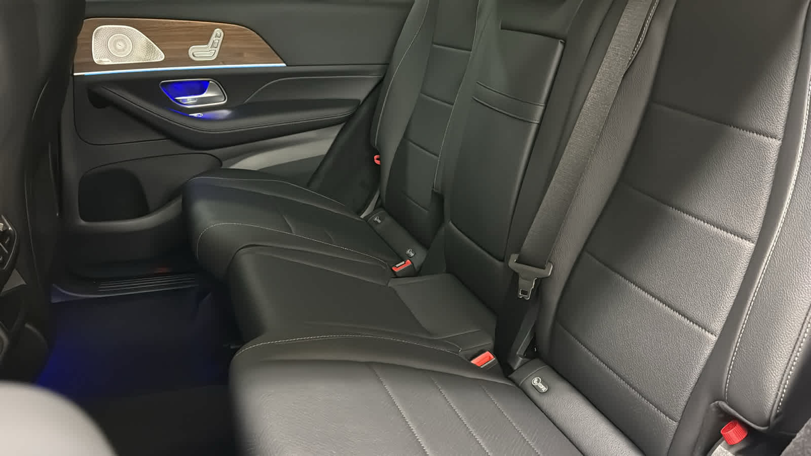 Thumbnail: 2026 Mercedes-Benz GLE - 32