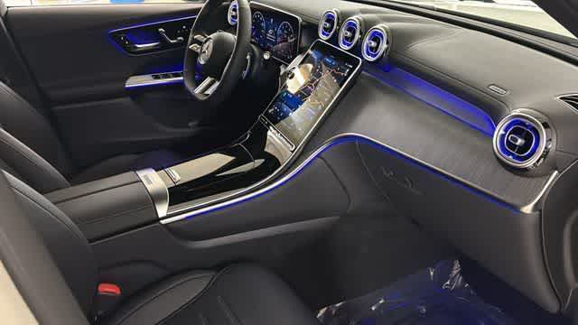 Thumbnail: 2026 Mercedes-Benz GLC - 35