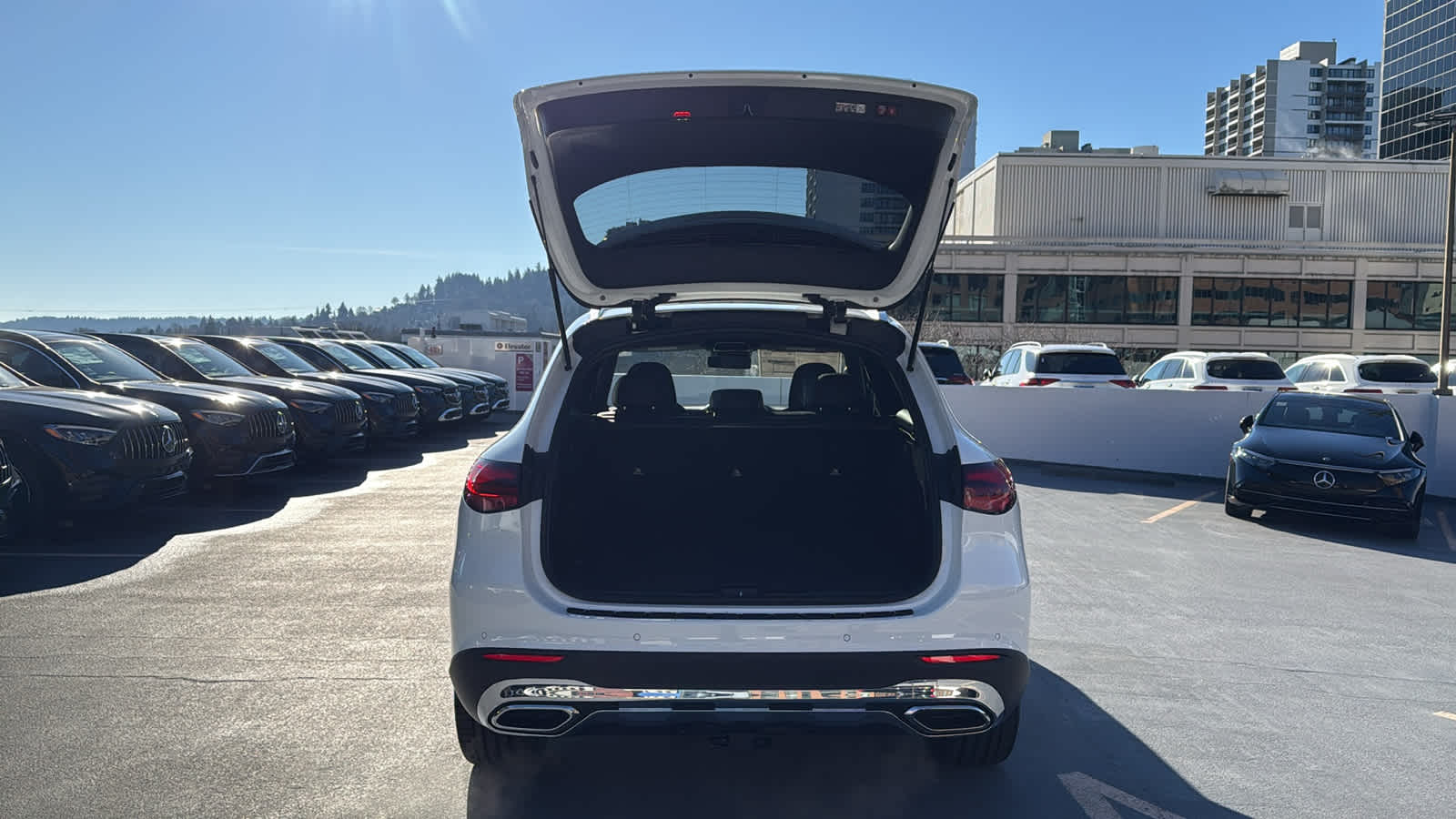 Thumbnail: 2026 Mercedes-Benz GLC - 8