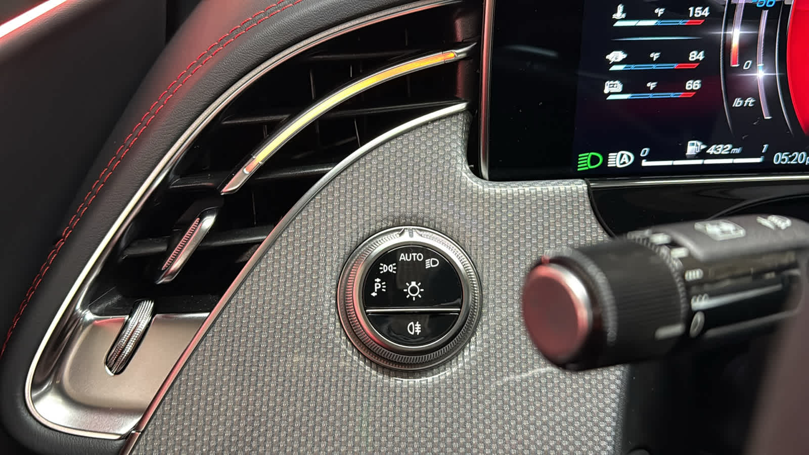 Thumbnail: 2026 Mercedes-Benz E-Class - 18