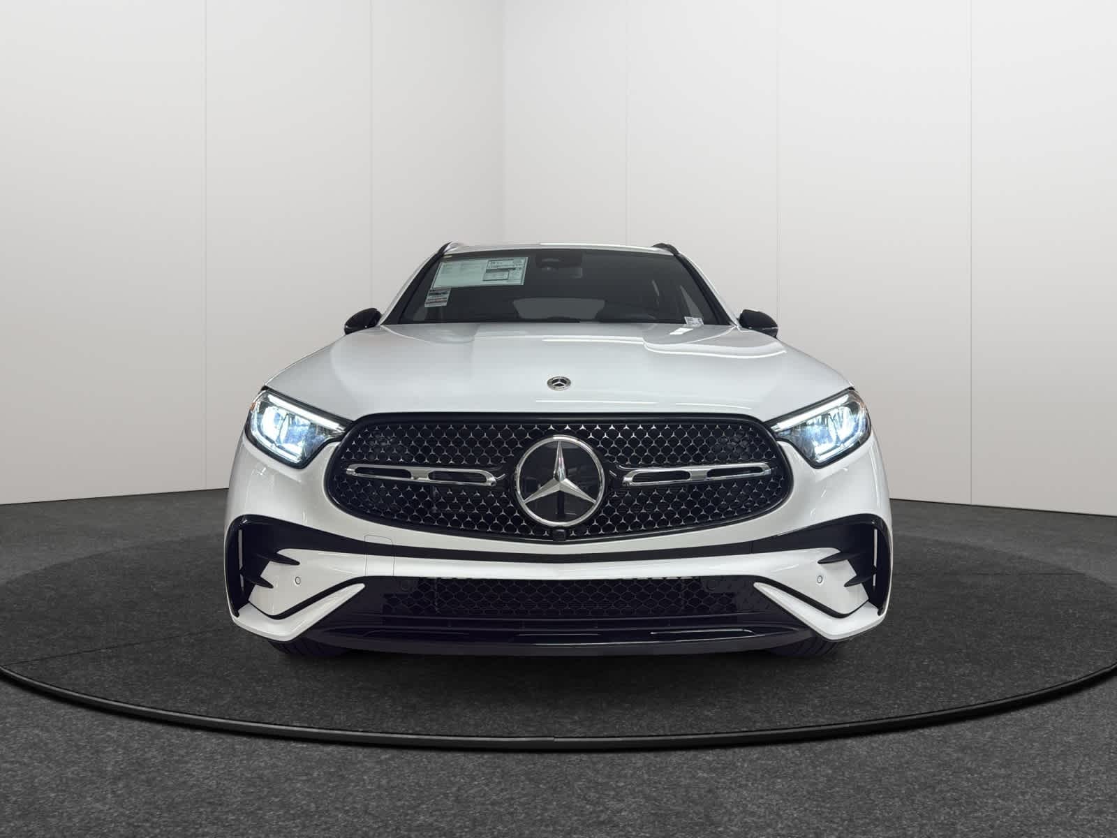 Thumbnail: 2026 Mercedes-Benz GLC - 2
