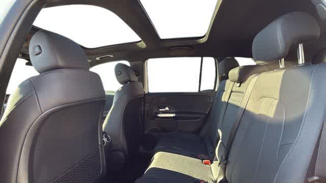 Thumbnail: 2026 Mercedes-Benz GLB - 5