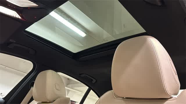 Thumbnail: 2021 BMW 3 Series - 25