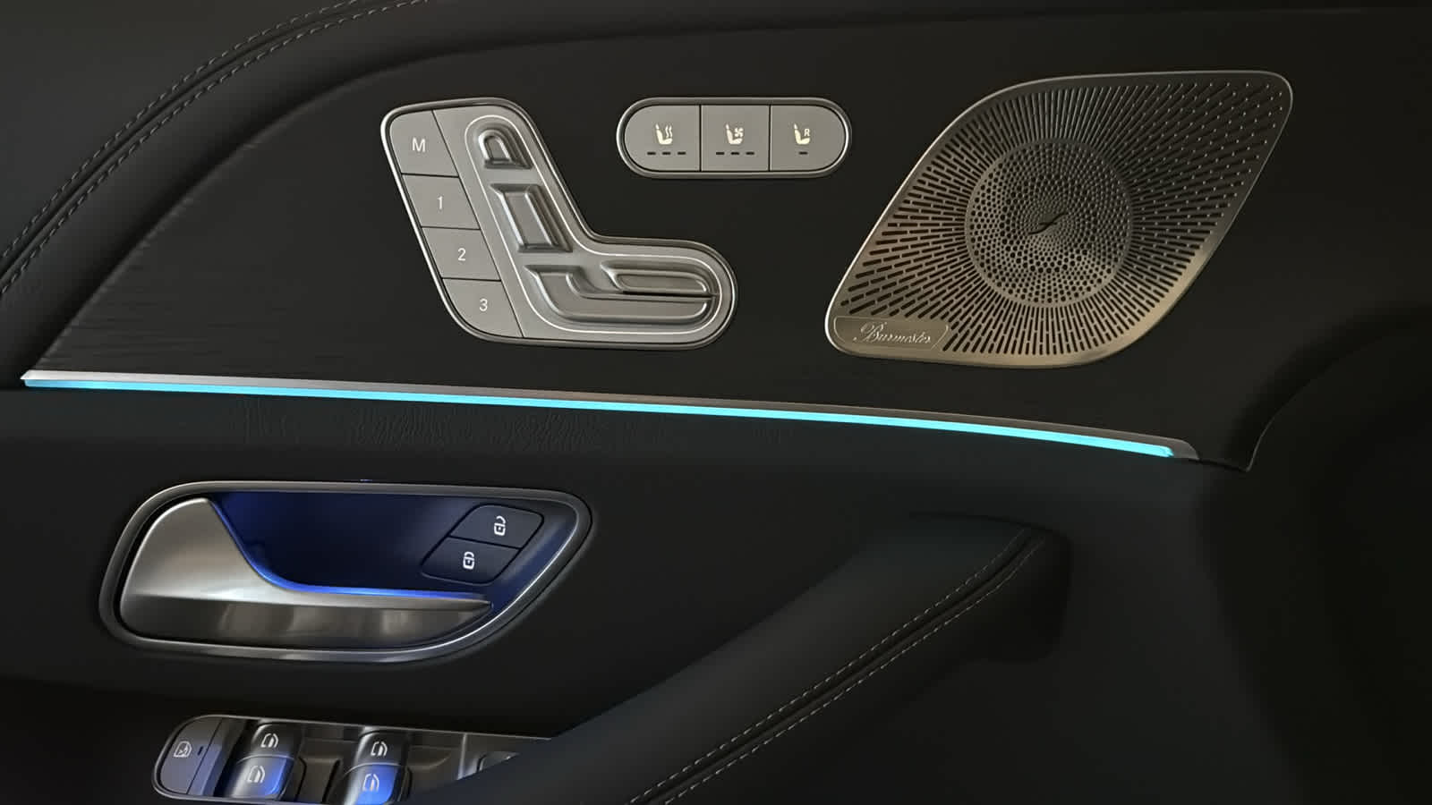 Thumbnail: 2026 Mercedes-Benz GLE - 17