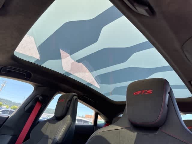 2023 Porsche Taycan GTS 24