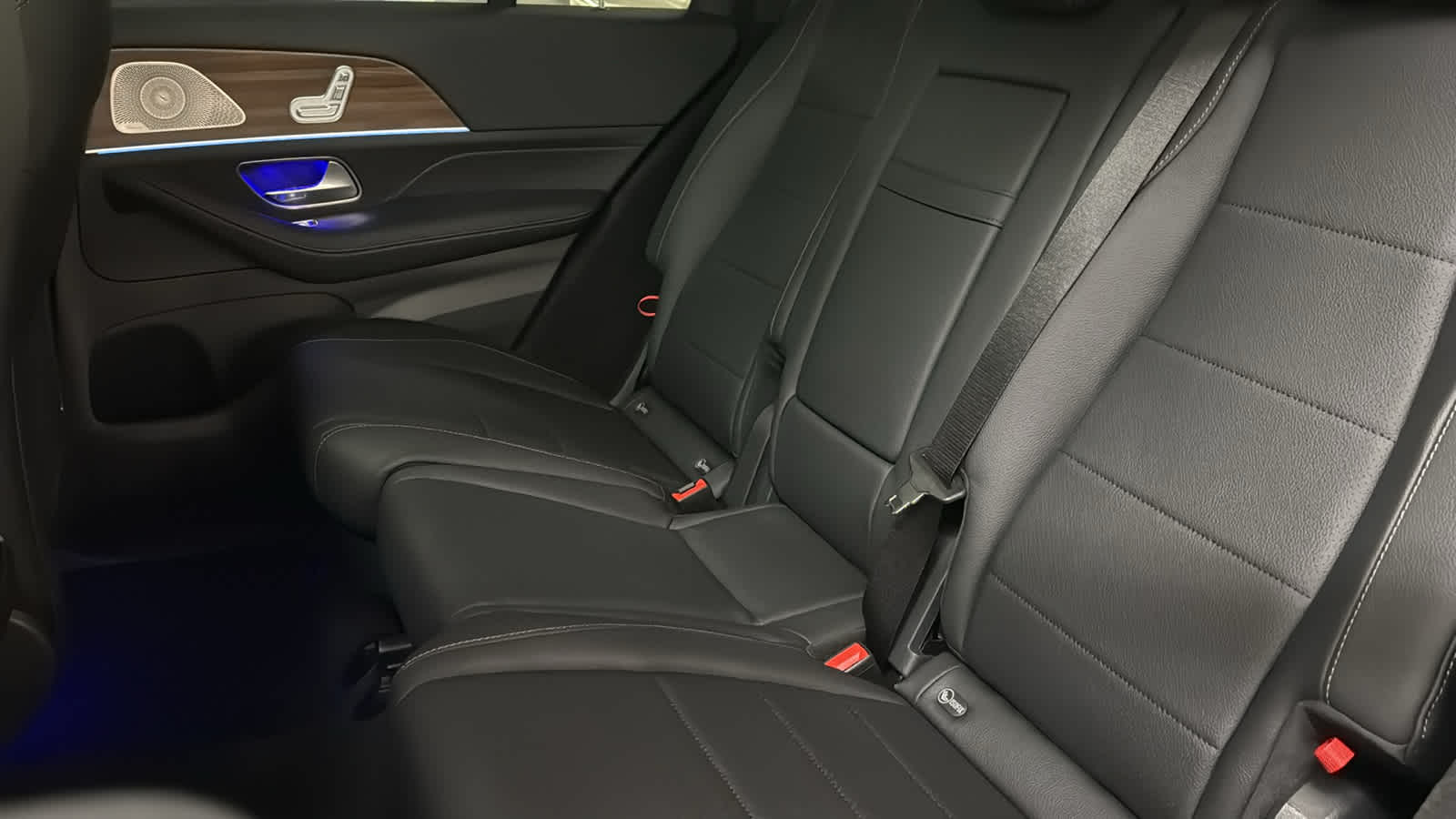 Thumbnail: 2026 Mercedes-Benz GLE - 33