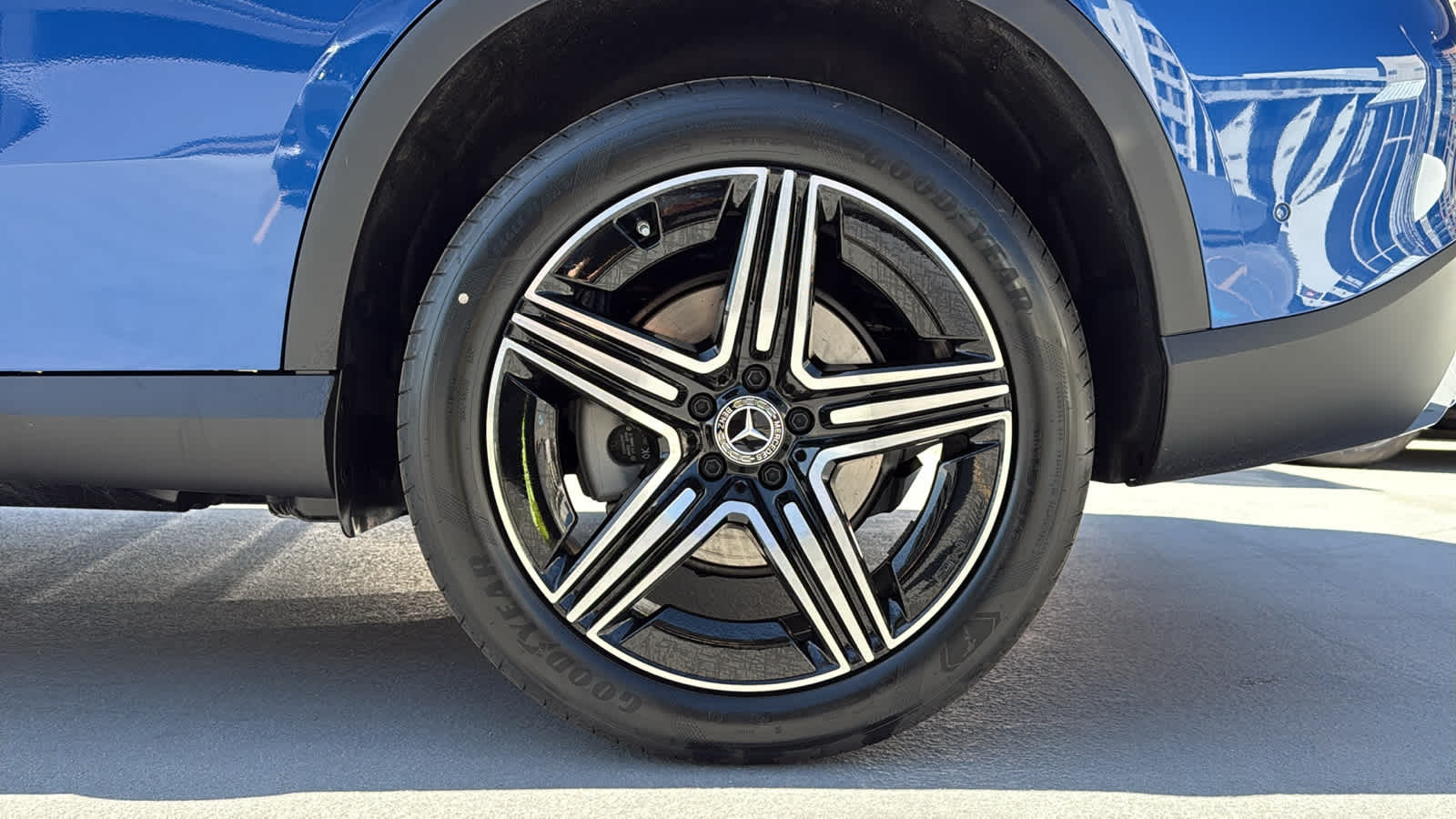 Thumbnail: 2026 Mercedes-Benz GLC - 12