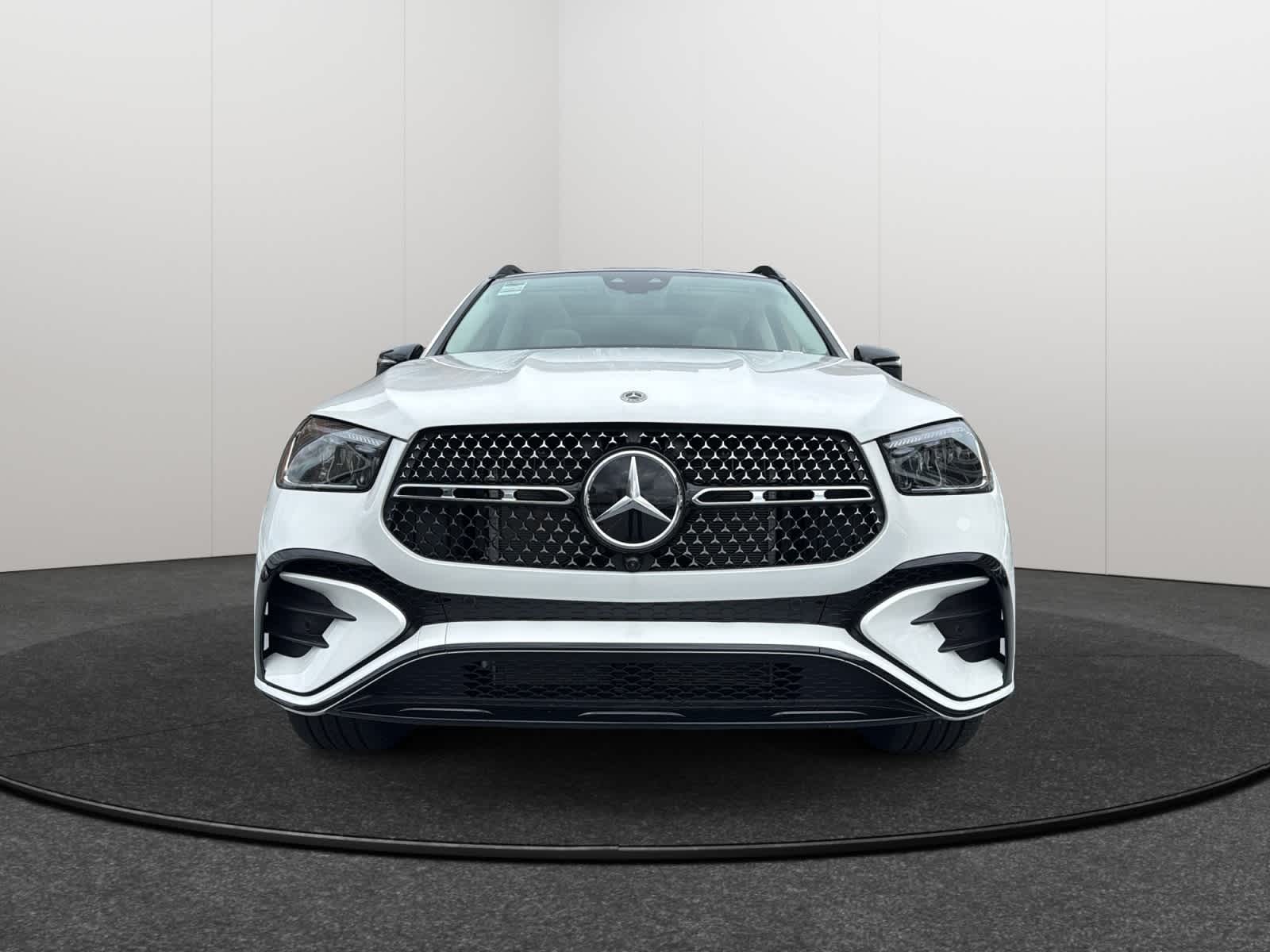 Thumbnail: 2026 Mercedes-Benz GLE - 2