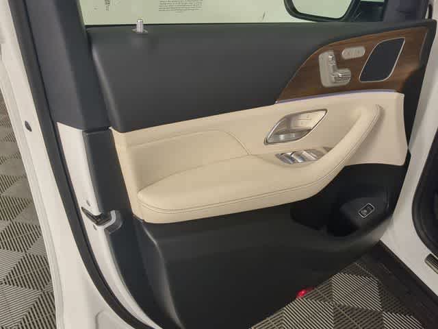 Thumbnail: 2026 Mercedes-Benz GLE - 16