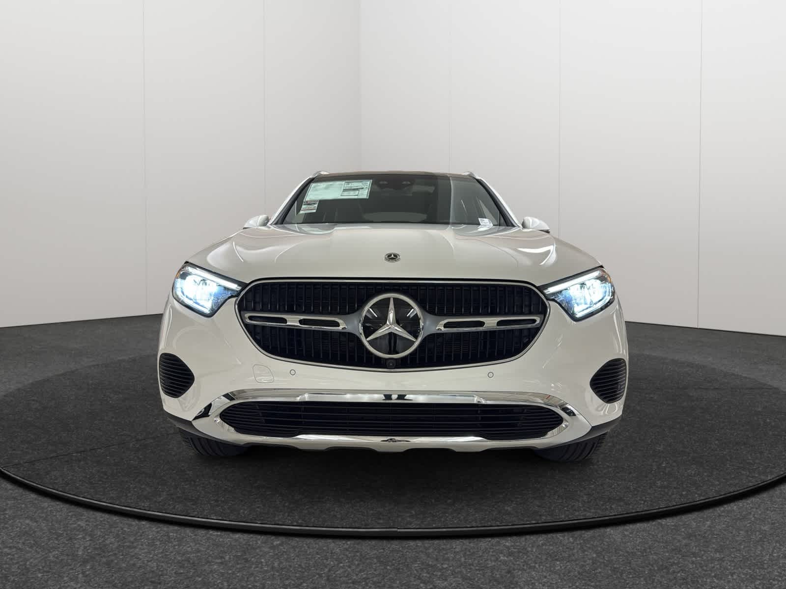 Thumbnail: 2026 Mercedes-Benz GLC - 2