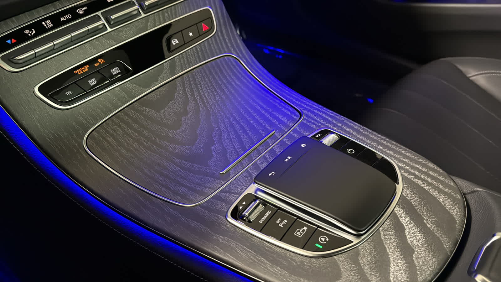 Thumbnail: 2023 Mercedes-Benz E-Class - 22