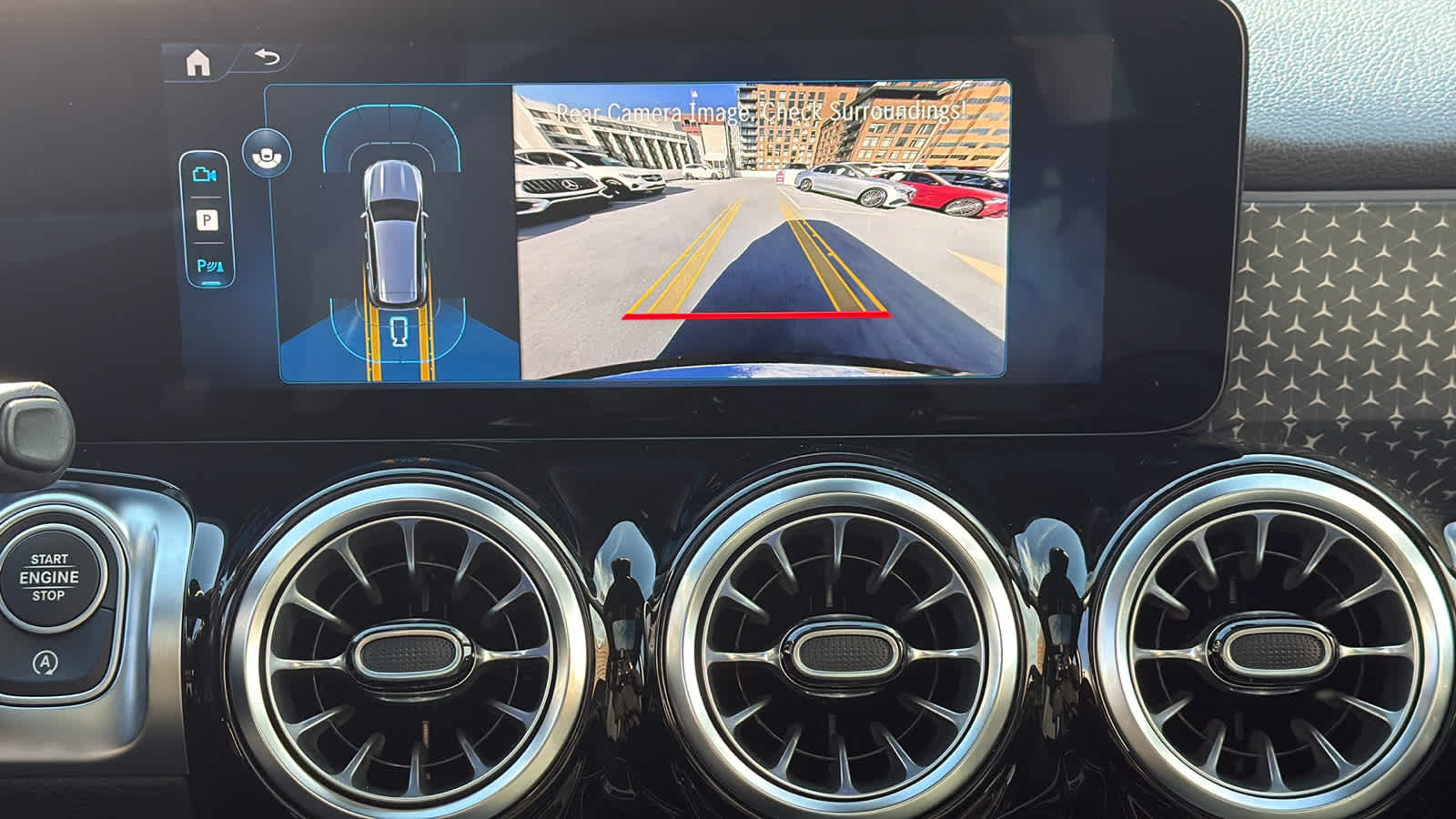 Thumbnail: 2025 Mercedes-Benz GLB - 27