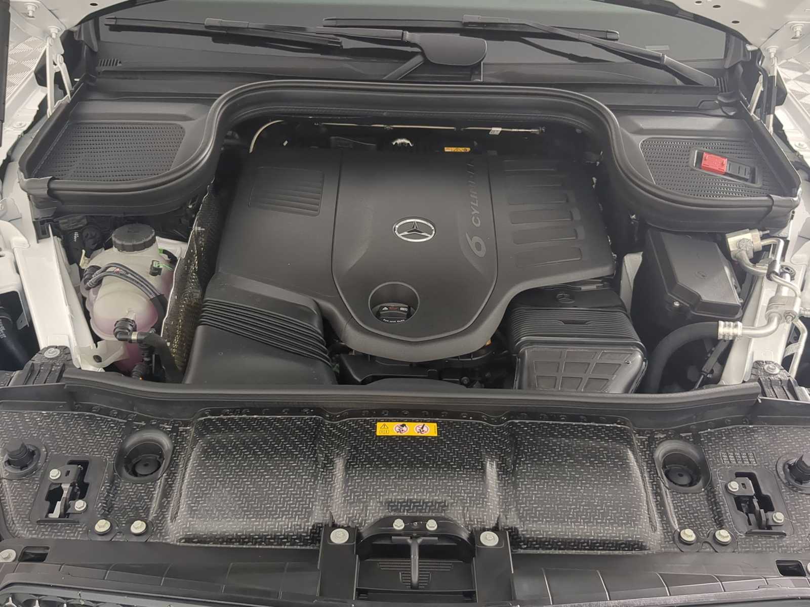 Thumbnail: 2026 Mercedes-Benz GLE - 13