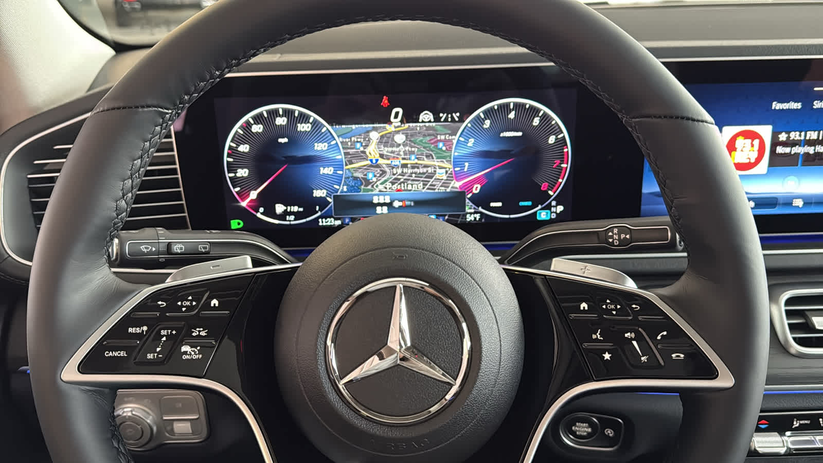 Thumbnail: 2026 Mercedes-Benz GLS - 18