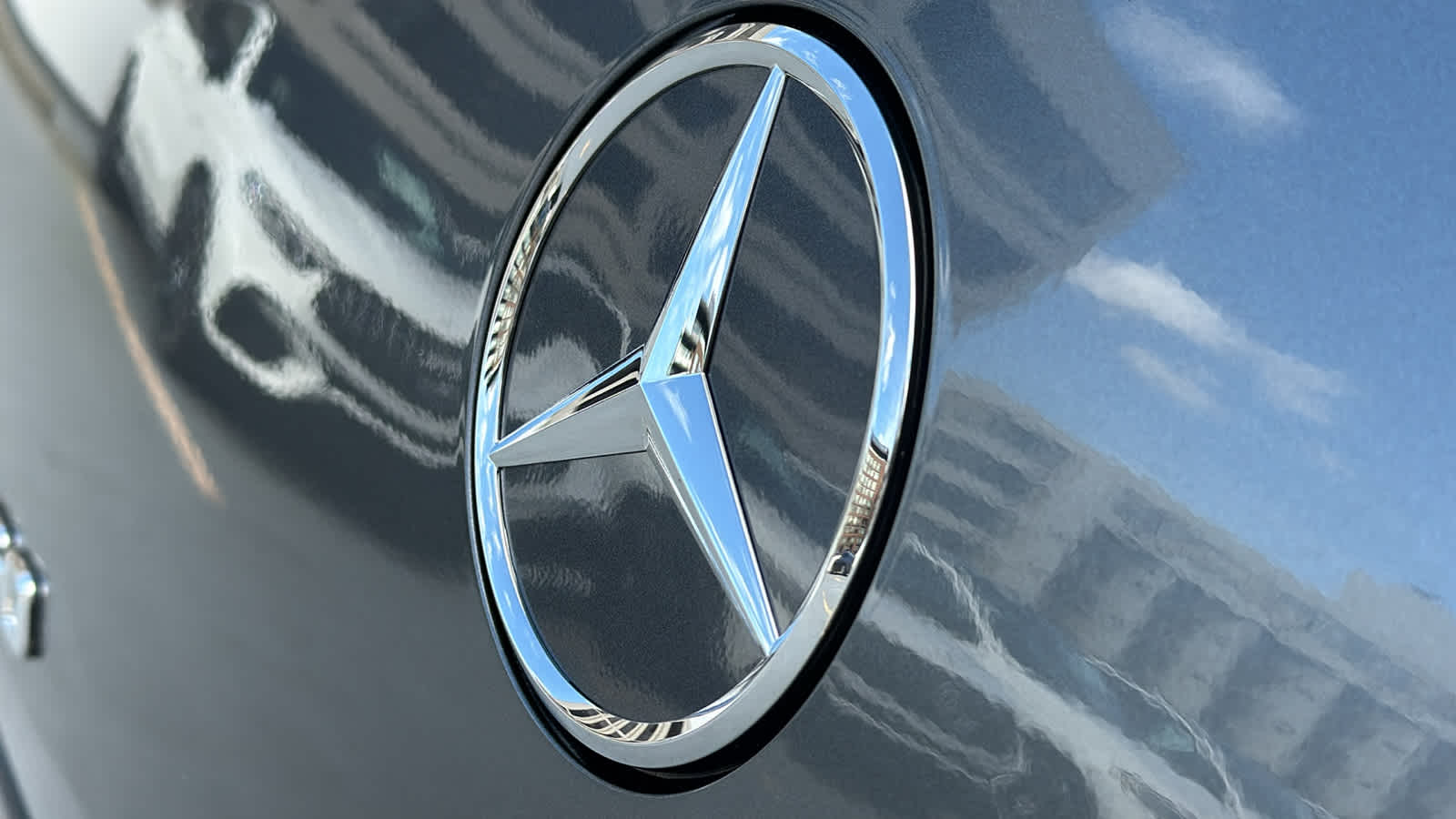 Thumbnail: 2026 Mercedes-Benz GLE - 10