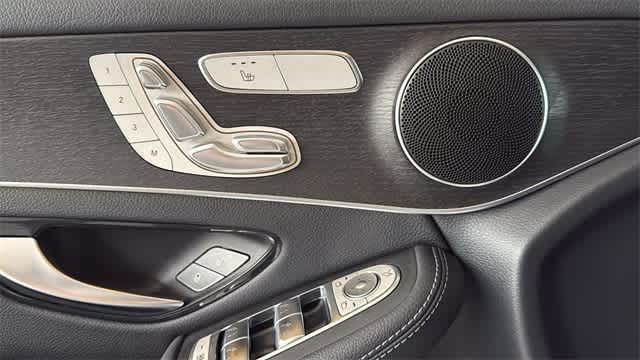 Thumbnail: 2022 Mercedes-Benz GLC - 15