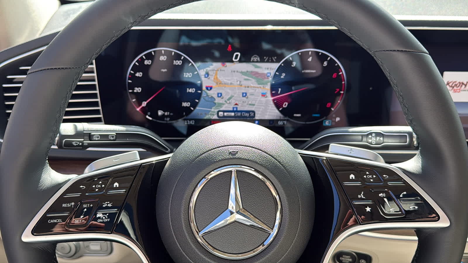 Thumbnail: 2026 Mercedes-Benz GLE - 20