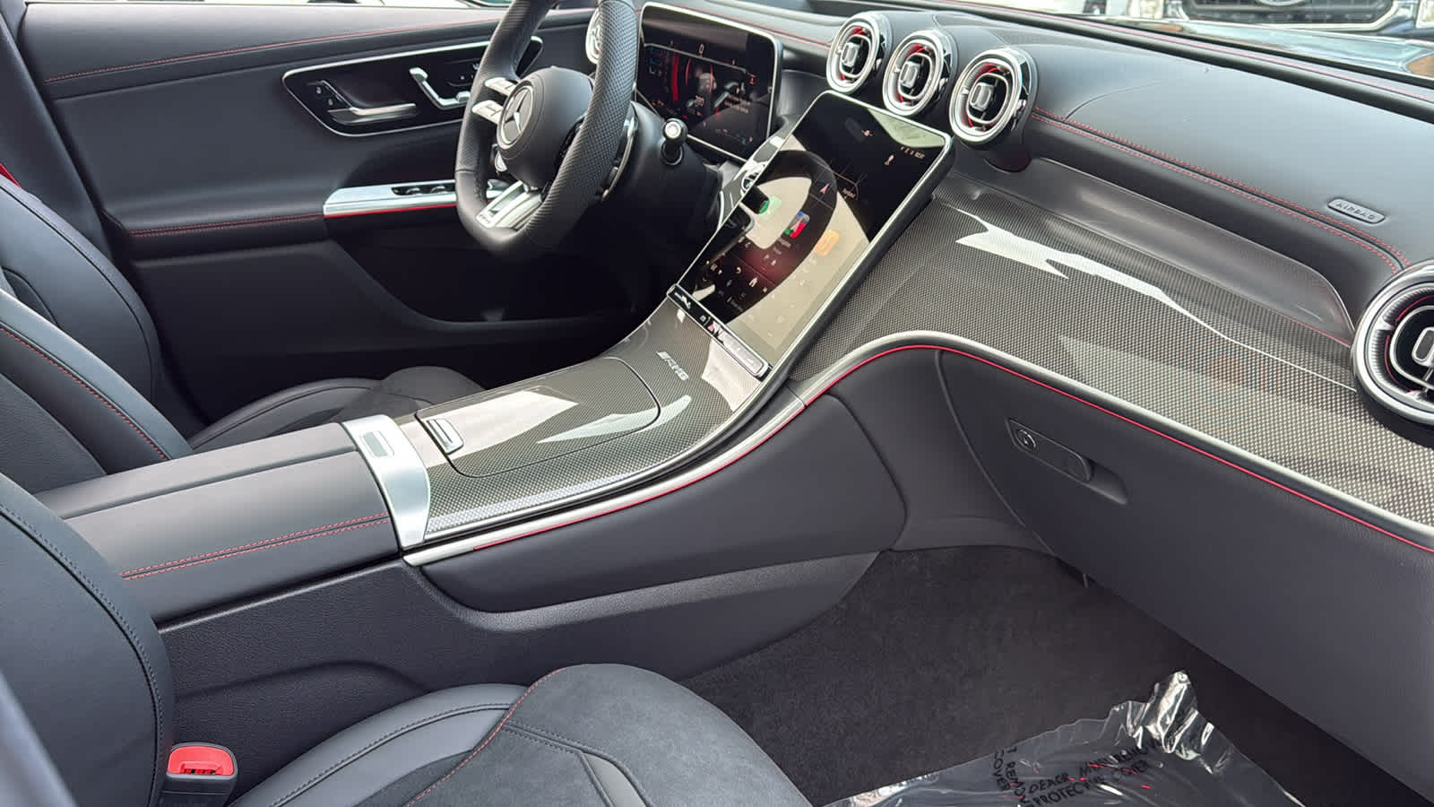 Thumbnail: 2026 Mercedes-Benz GLC - 36