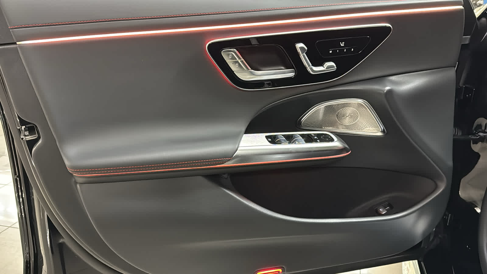 Thumbnail: 2026 Mercedes-Benz E-Class - 15