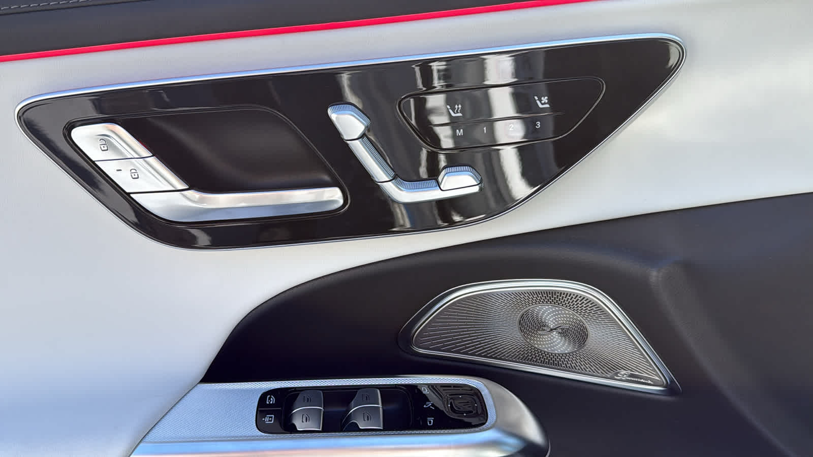 Thumbnail: 2026 Mercedes-Benz E-Class - 17