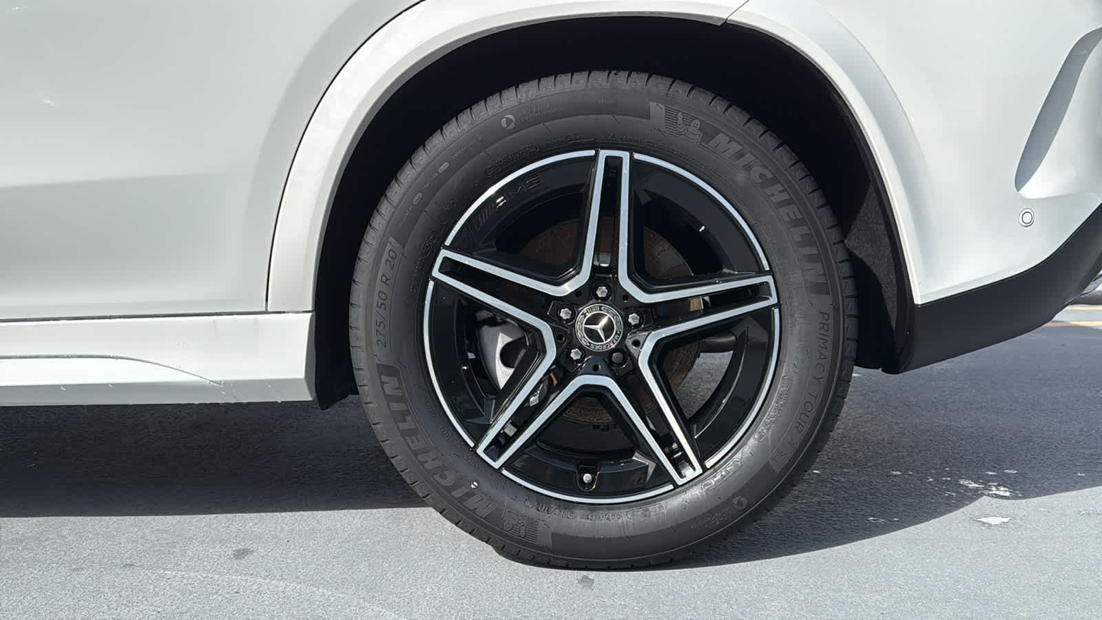 Thumbnail: 2026 Mercedes-Benz GLE - 13