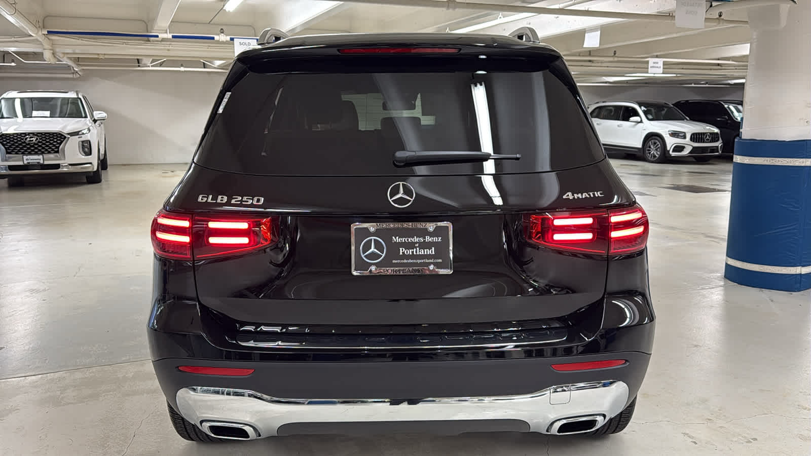 Thumbnail: 2026 Mercedes-Benz GLB - 8