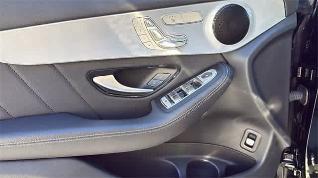 Thumbnail: 2022 Mercedes-Benz GLC - 15