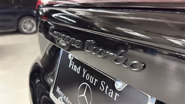 Thumbnail: 2023 Porsche Cayenne - 9