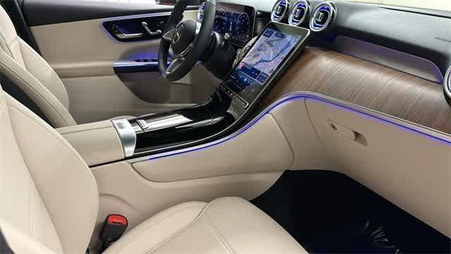 Thumbnail: 2025 Mercedes-Benz GLC - 34