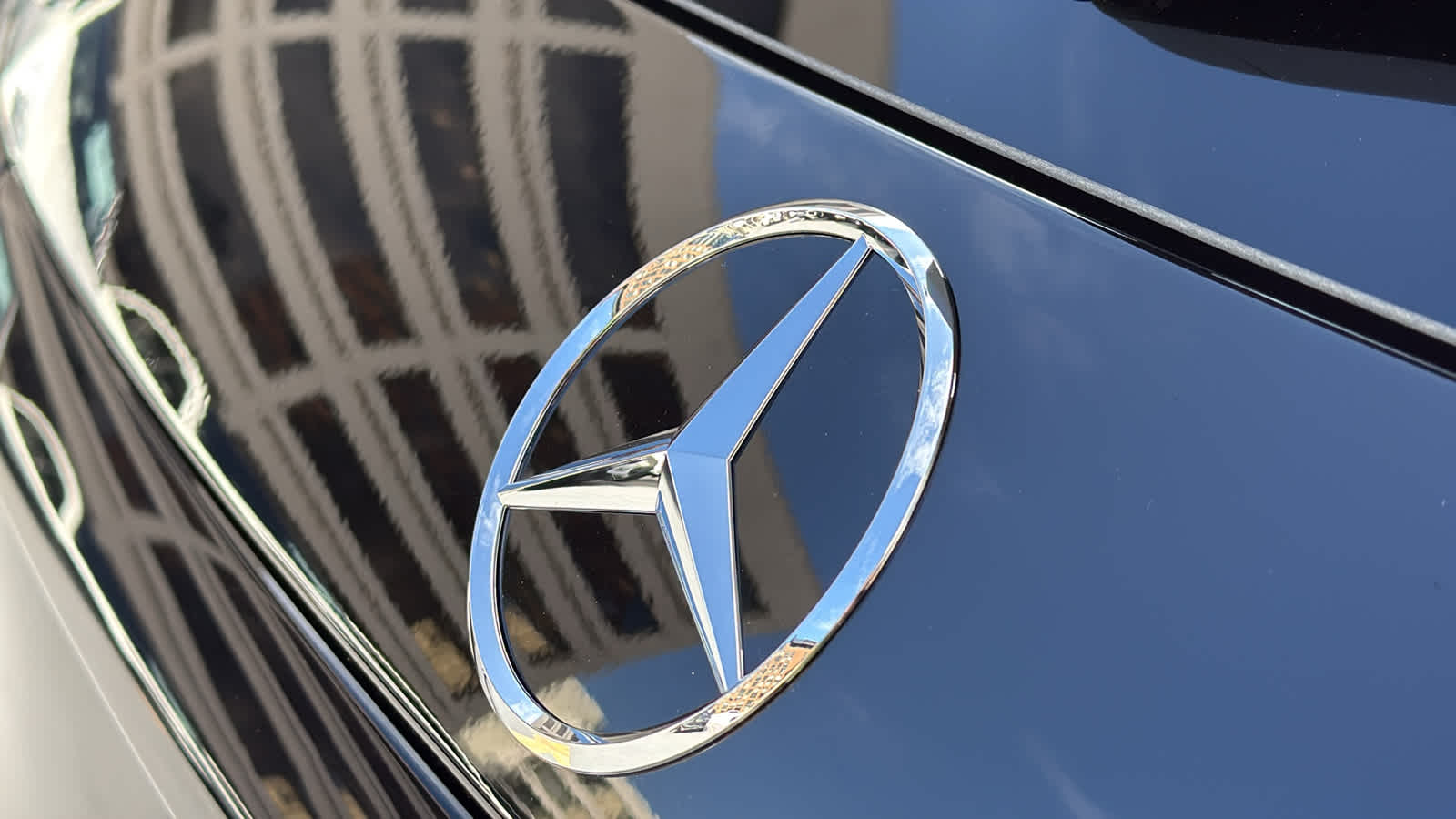 Thumbnail: 2026 Mercedes-Benz GLC - 10