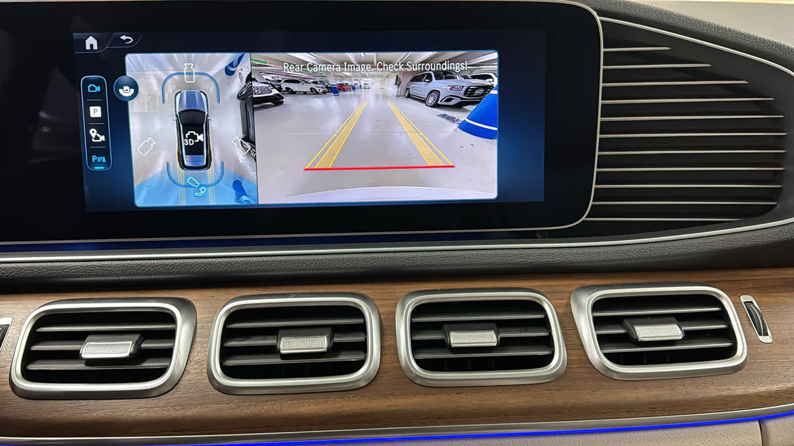 Thumbnail: 2026 Mercedes-Benz GLE - 22