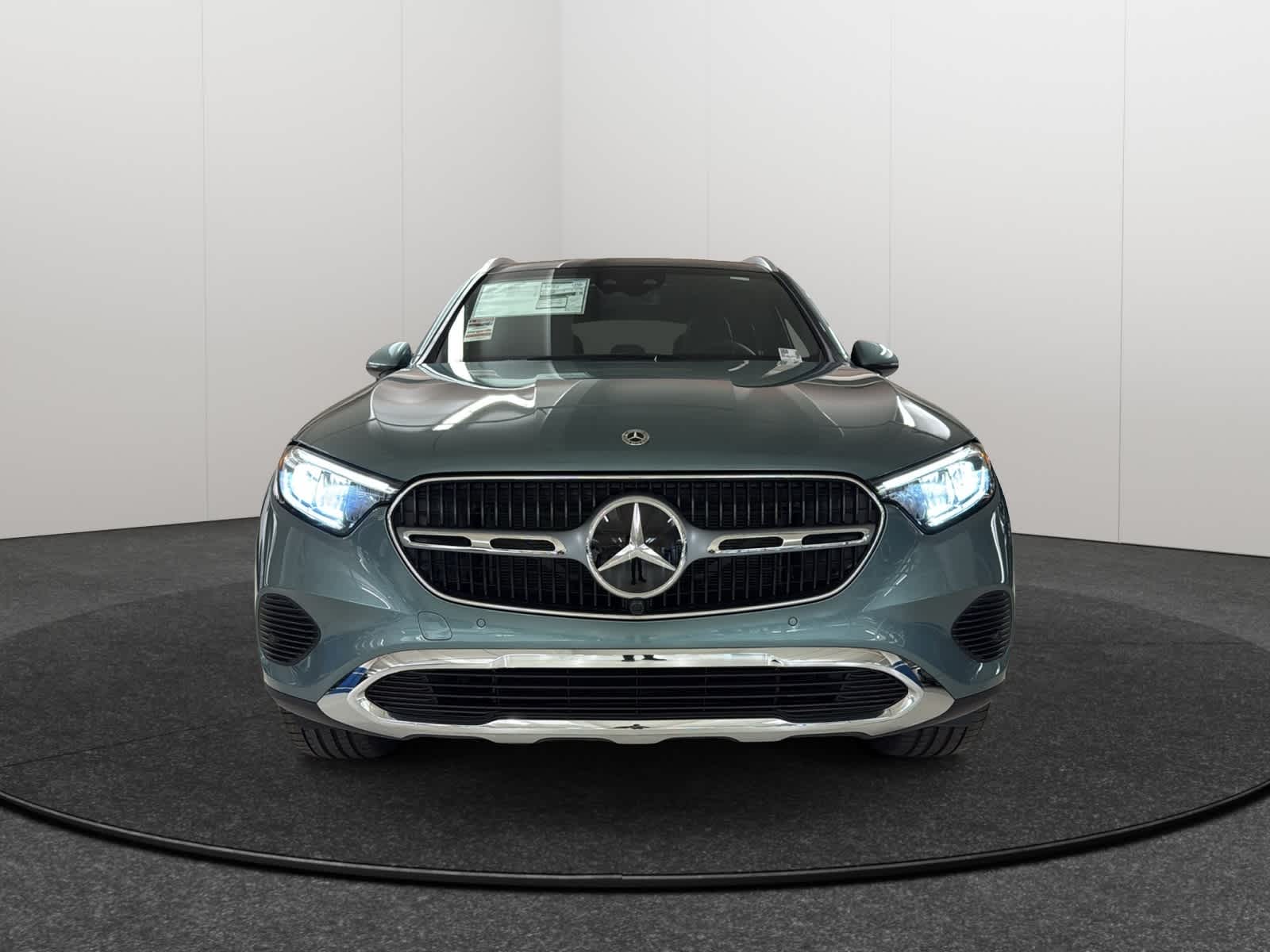 Thumbnail: 2026 Mercedes-Benz GLC - 2