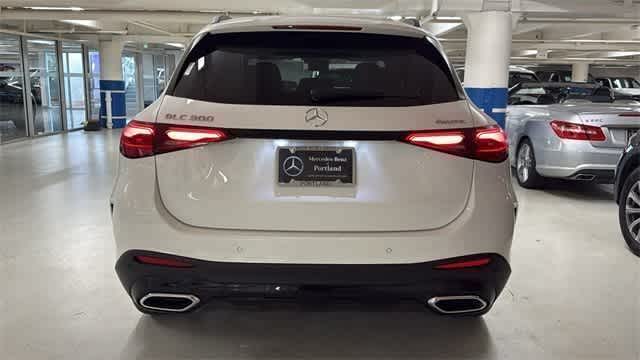 Thumbnail: 2026 Mercedes-Benz GLC - 8