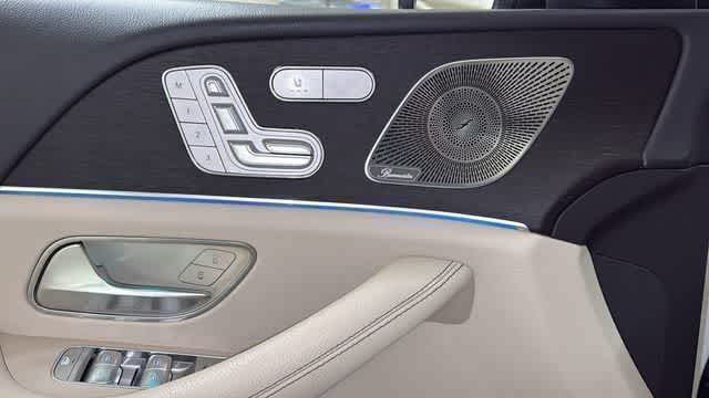 Thumbnail: 2020 Mercedes-Benz GLE - 16