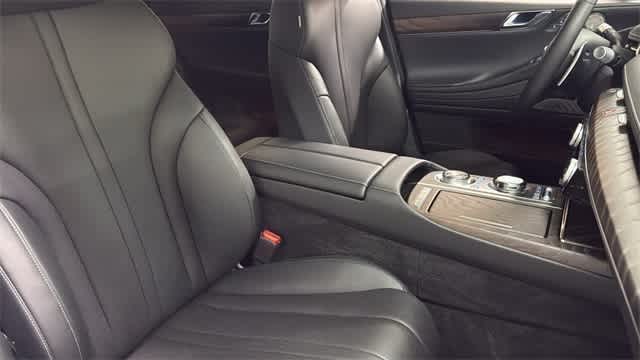 Thumbnail: 2023 Genesis G80 - 34