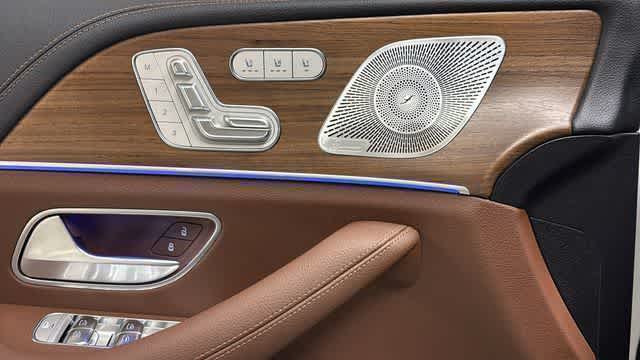 Thumbnail: 2024 Mercedes-Benz GLS - 16